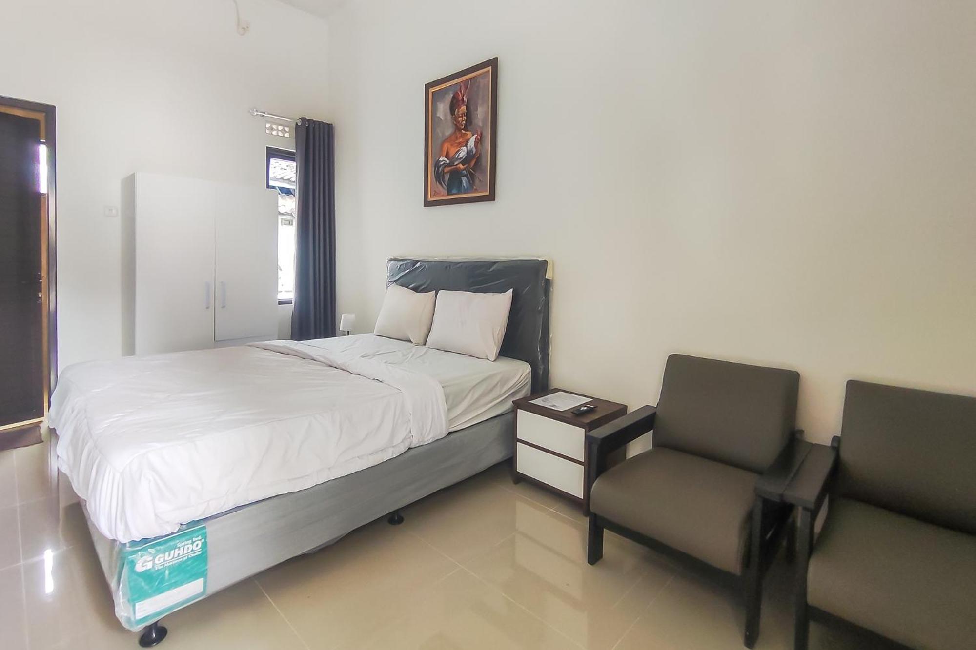 Roemah Ciremay Redpartner Hotel