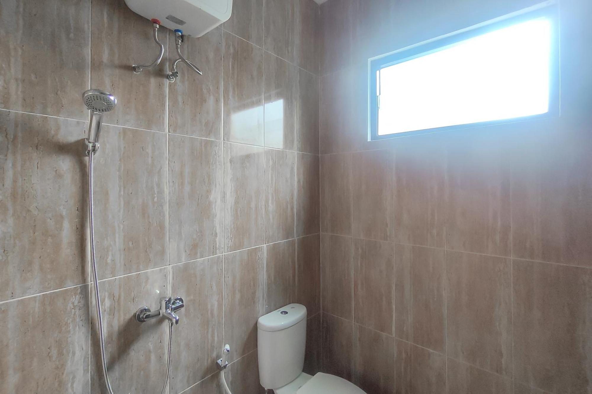 Roemah Ciremay Redpartner 2*